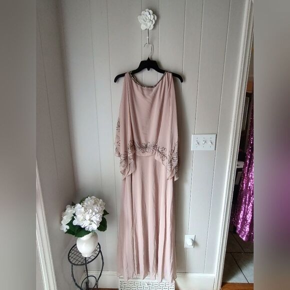 J Kara Blush Pink Beaded Capelet Gown Size 18W NWT – Formal Evening Dress - Picture 8 of 12